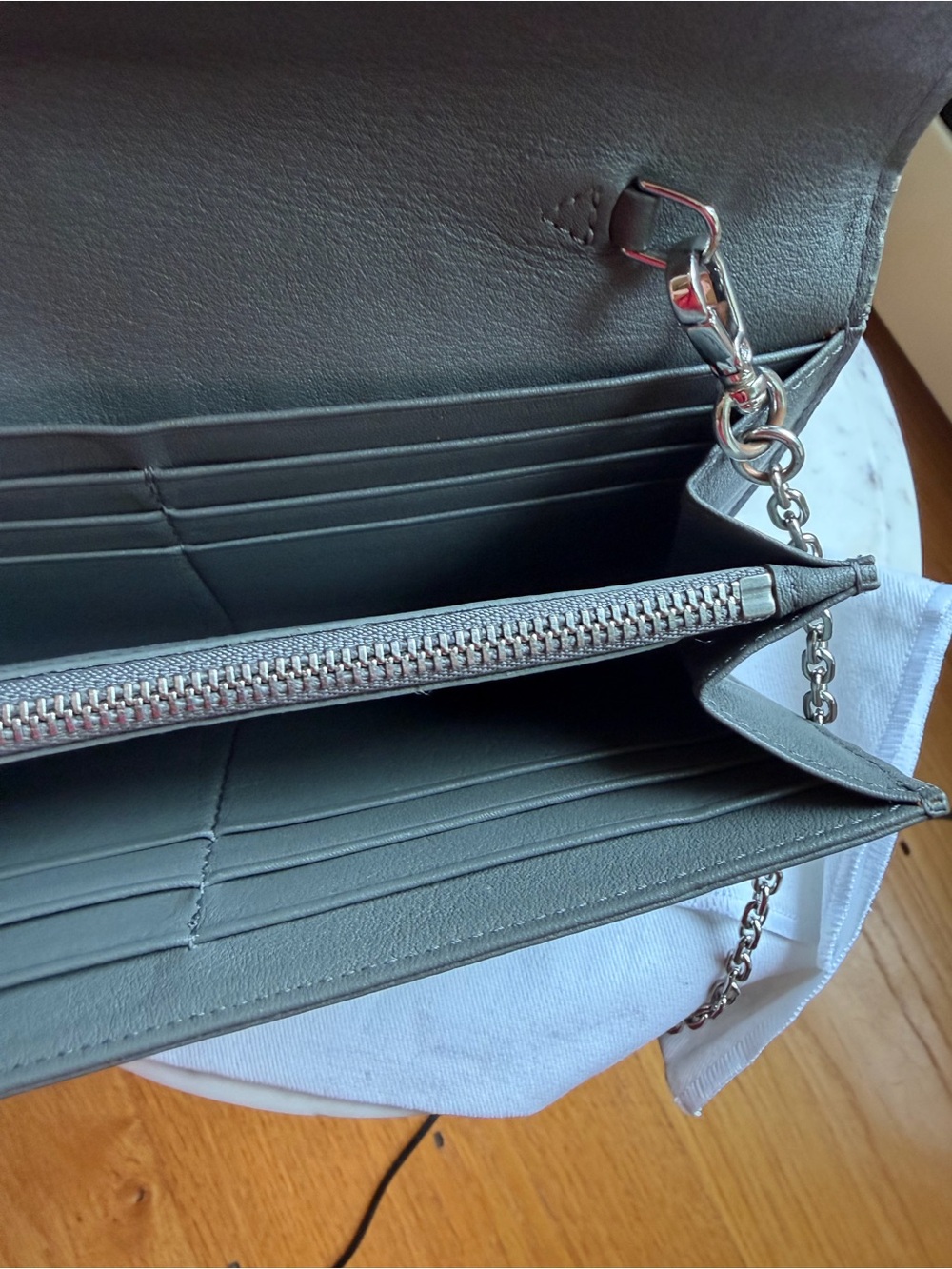 ✨MCM Patricia Visetos Continental Wallet on Chain Grey Silver Authentic ✨